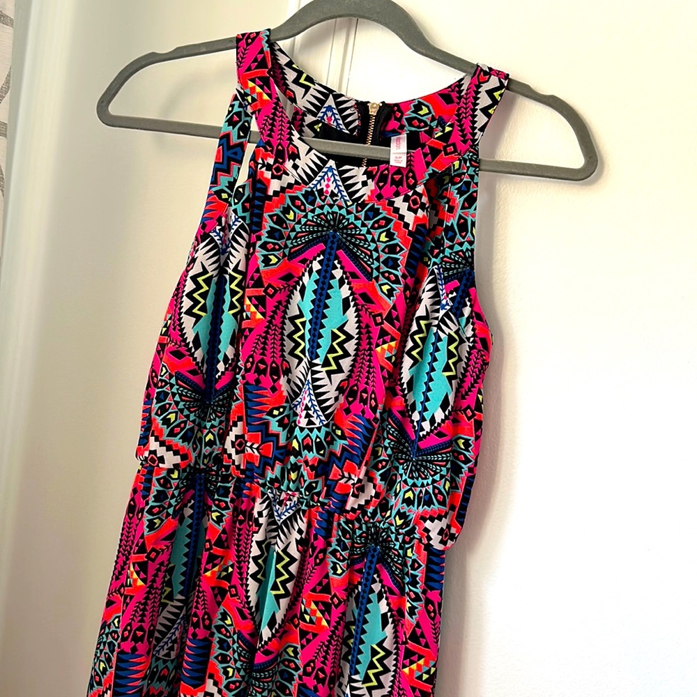 Vibrant and fun maxi dress - women's size S